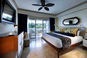 Junior Suite Beachfront Ocean View at Grand Palladium Lady Hamilton Resort & Spa